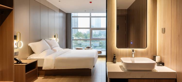 途客轻居酒店(烟台万达广场福海路店)图片