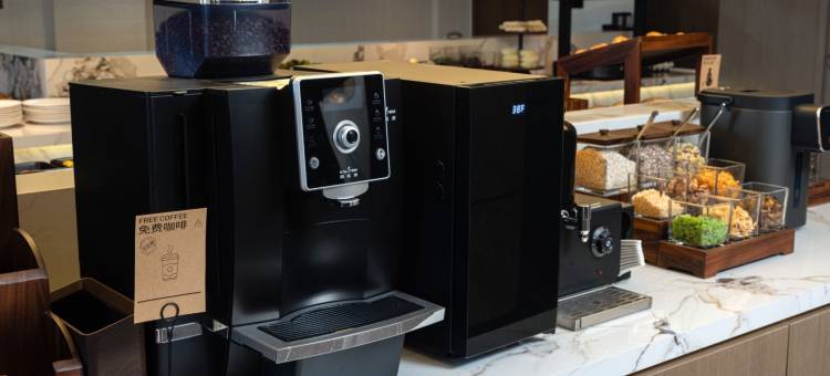 乌鲁木齐人民公园黄河路亚朵酒店图片