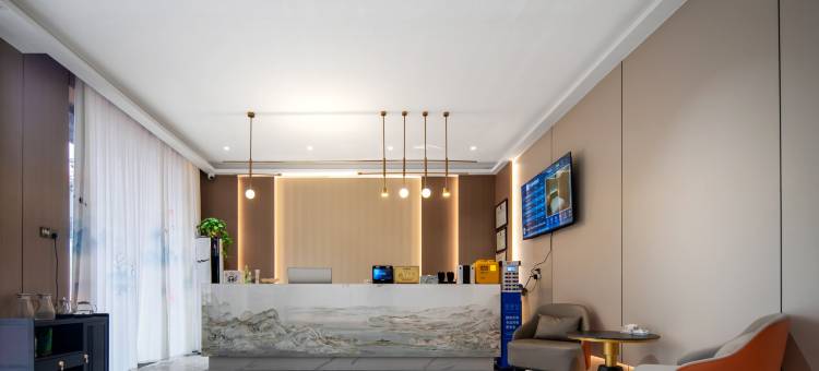 华诗顿酒店(西华万顺达广场店)图片