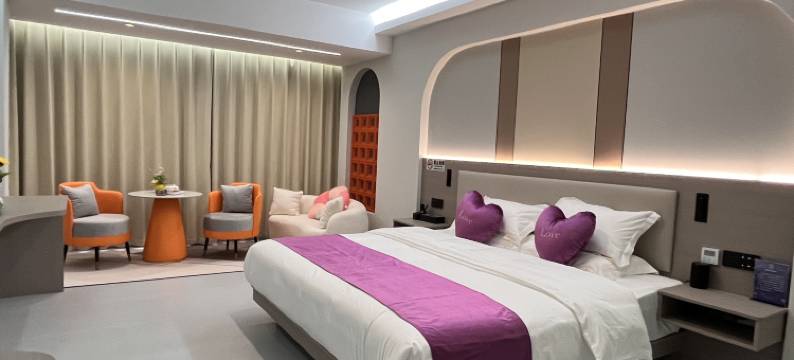 雲沐兮酒店(南腊河星光夜市店)图片