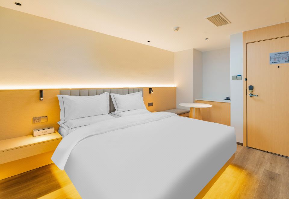 Haoke Collection Hotel (Chengdu East Railway Station West Square) Hotel Overview