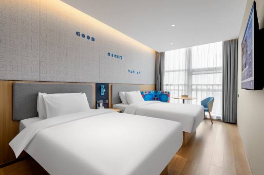 如家·neo酒店(南京新街口地铁站天空之都店)