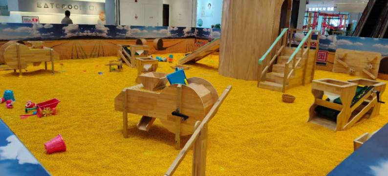 菲悦·轻奢loft影院公寓酒店(南昌瑶湖江西师范大学店)图片