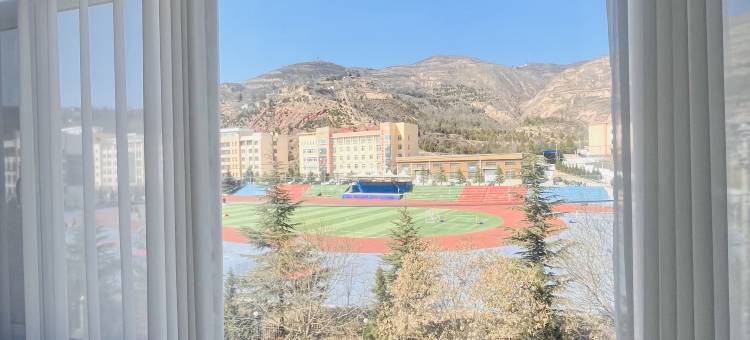 礼遇酒店(黄金大厦店)图片