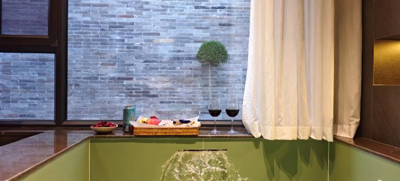 十三月温泉民宿(忻州古城店)图片