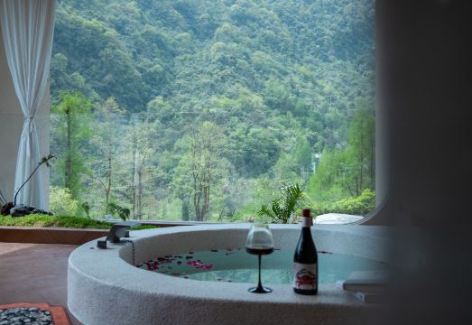 青城山囍里度假私汤民宿外景图