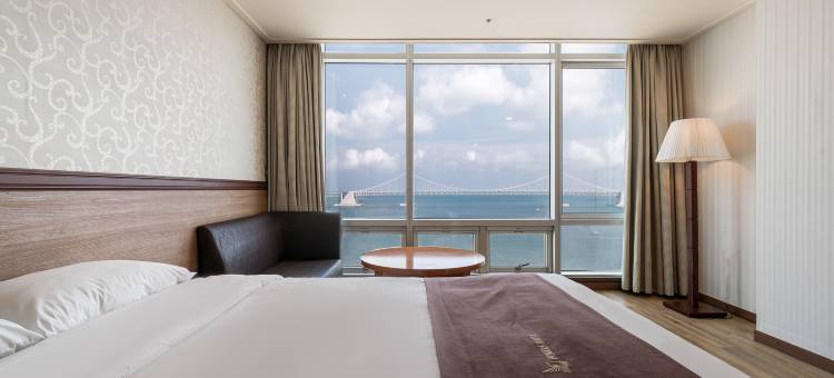 霍默斯酒店(Homers Hotel)图片