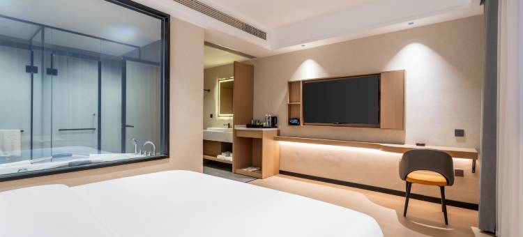 全戏·黄鹤楼酒店(中医院店)图片