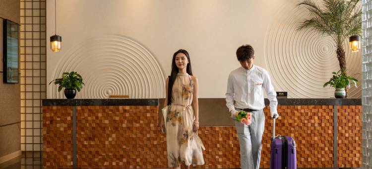 晖廷云居高空泳池度假酒店(西双版纳景洪告庄西双景星光夜市店)图片