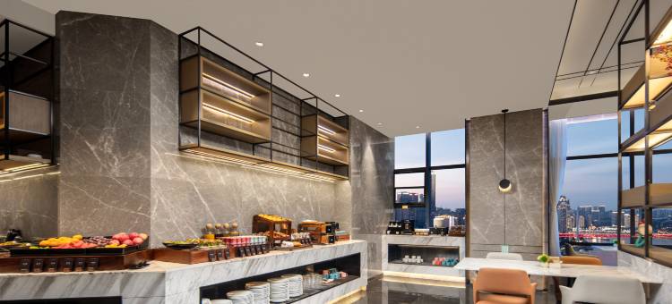 重庆南滨路皇冠国际江景亚朵酒店图片