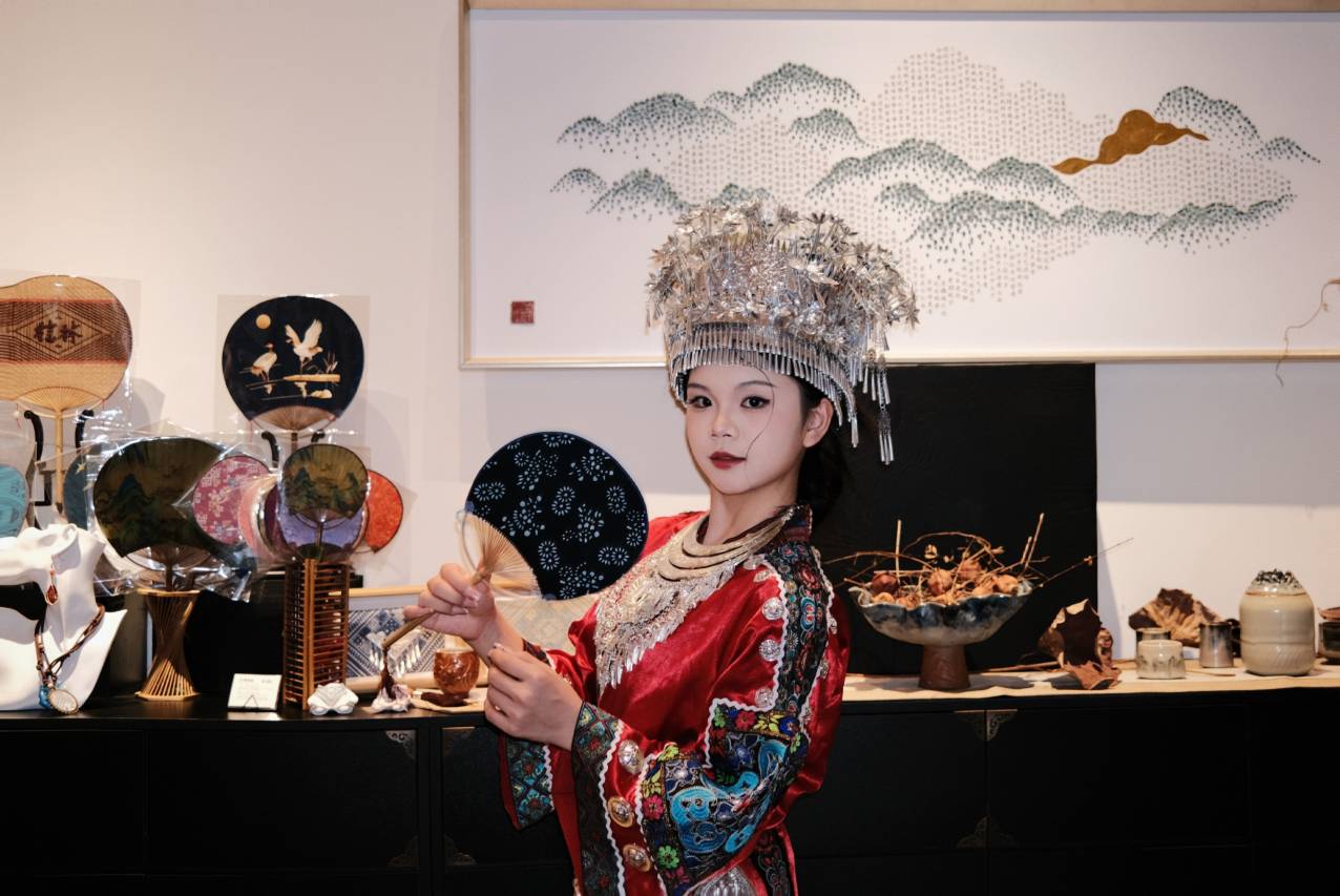 桂林漓江俏CIAO酒店(两江四湖象鼻山店)图片