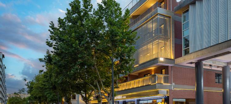 设计师酒店(宜昌解放路步行街二马路店)图片