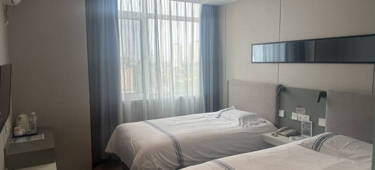 都市118·精选酒店(天津西青理工大学店)图片