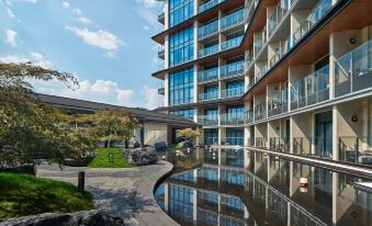 HUALUXE Chongqing Wushan Over view