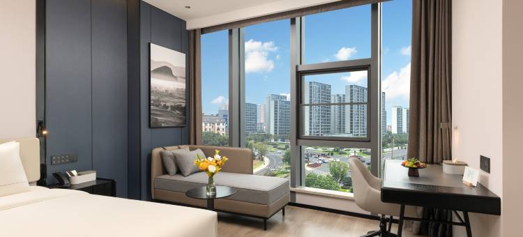 宜兴龙背山森林公园氿滨大道亚朵酒店图片