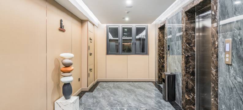 雅江瑞鸿大酒店图片