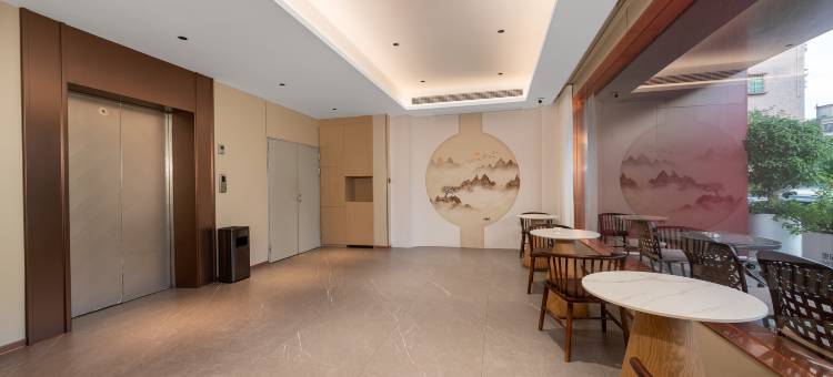 朗尼斯酒店(东莞凤岗龙凤山庄店)图片