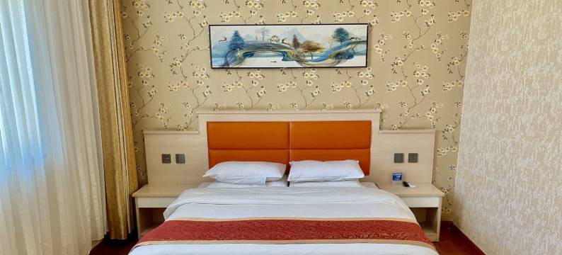 如家睿柏云酒店(库尔勒市交通西路美食广场店)图片