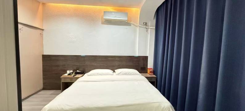 旬阳糖果酒店图片