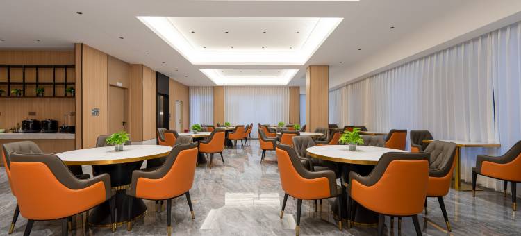 格丽酒店(梧州藤县汽车站华府御园店)图片
