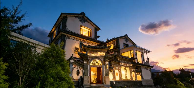 鸿游•山海|VIGOROUS•DREAMERS•伴山隐奢艺墅(大理古城观景露台店)图片