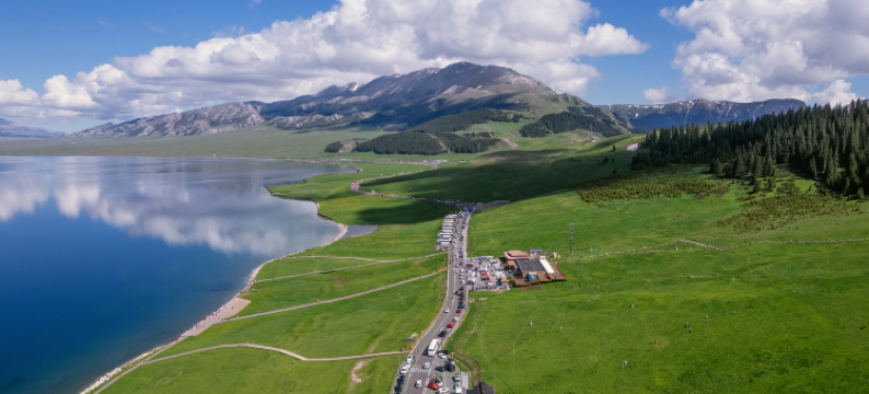 蓝湖国际酒店B座(赛里木湖景区店)图片