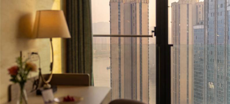 重庆解放碑美居酒店图片