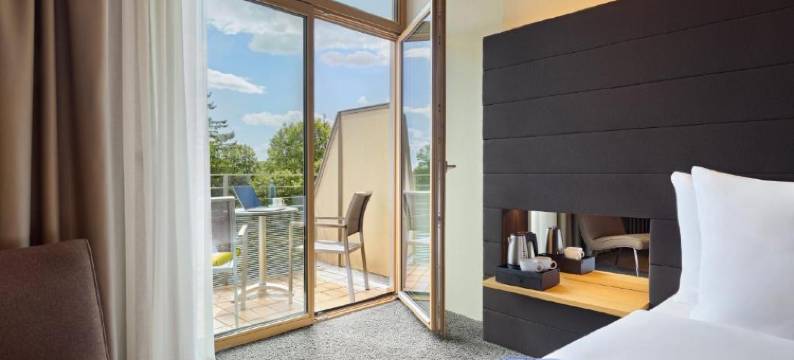 多林特约旦巴德公园酒店比伯拉赫安德里斯(Dorint Parkhotel Jordanbad)图片