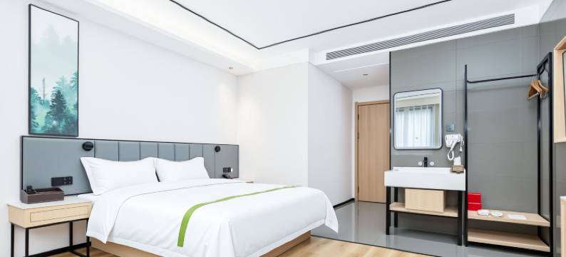 格林豪泰智选酒店(葫芦岛乾源香漫花都RT Mart大润发店)图片