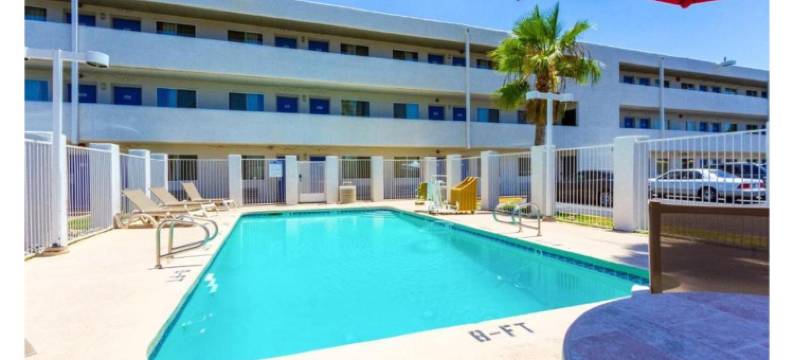 亚利桑那坦佩 - 凤凰城机场 - 牧师大道 6 号汽车旅馆(Tempe, AZ – Phoenix Airport – Priest Dr)图片