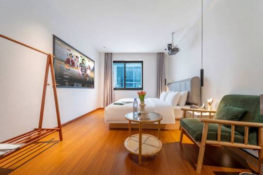 汐溪里|KeLane·创意影音民宿(科巷美食街大行宫地铁站店)