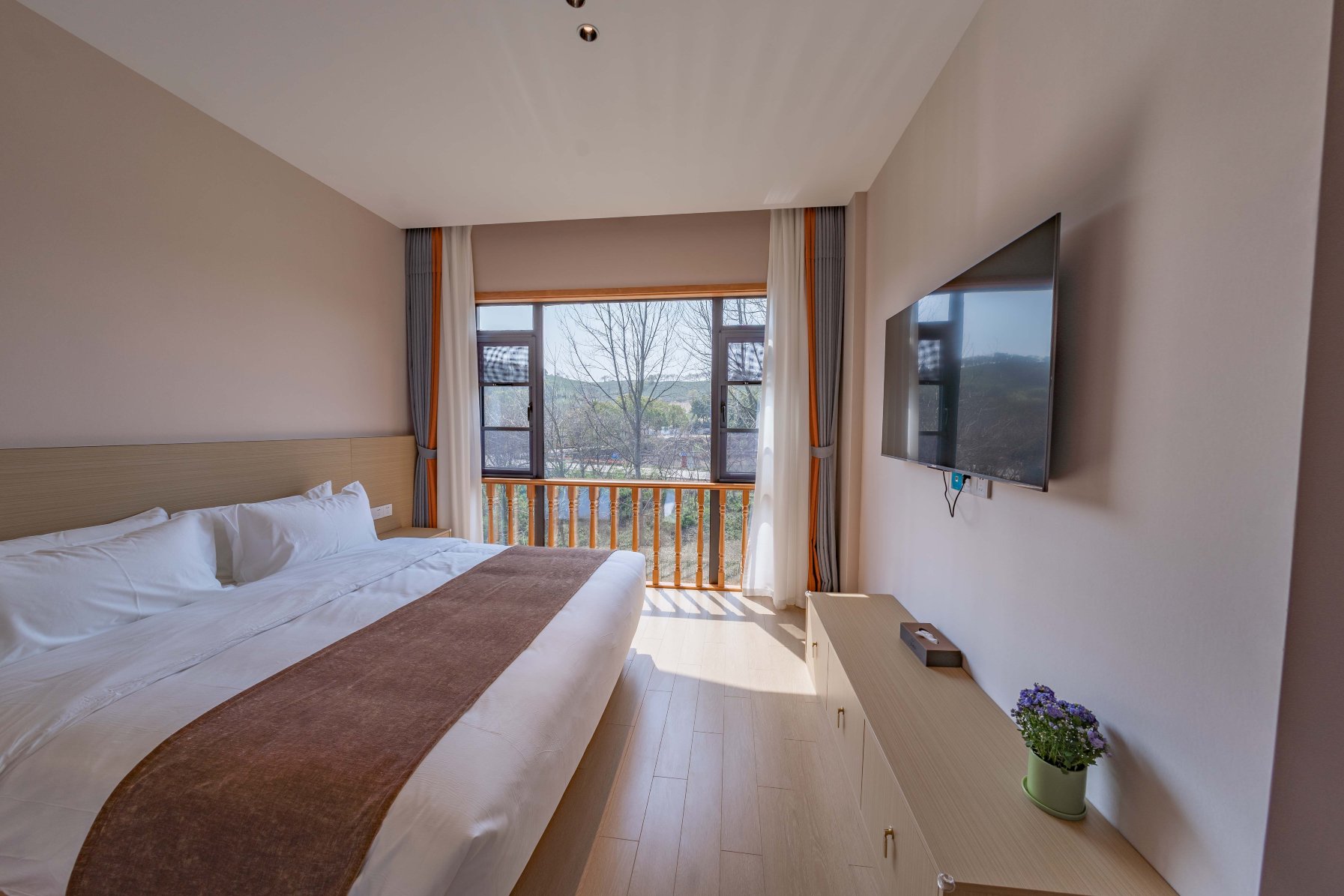 Yixing Putixin Homestay Hotel Overview