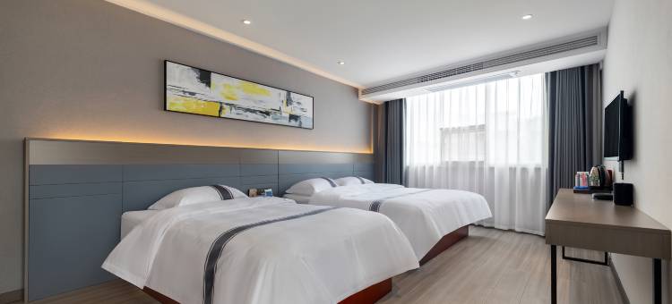 逸柏国际酒店(鹤峰中坝店)图片