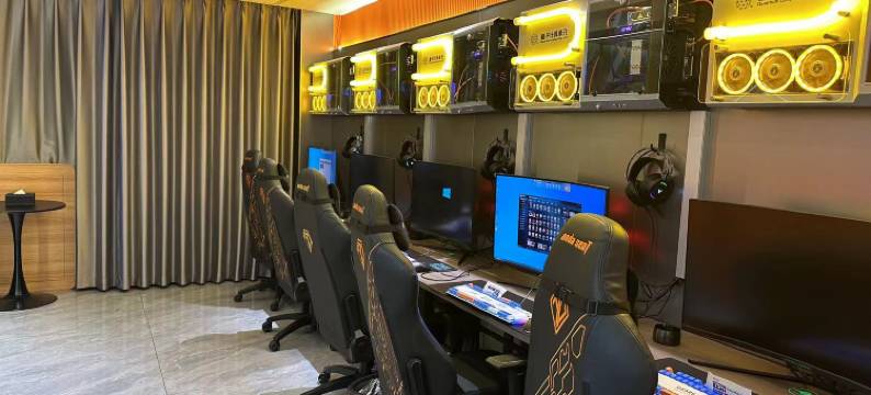 EHA电竞酒店(武汉白沙洲烽火村地铁站店)图片