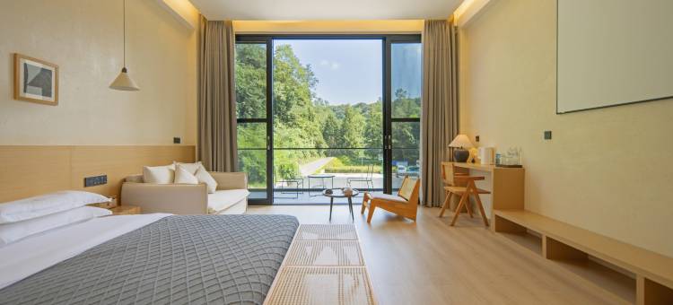 碧峰峡揽山设计师民宿图片