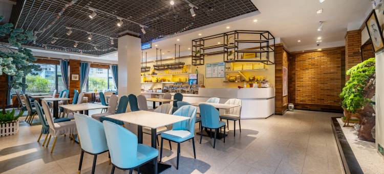 希岸·轻雅酒店(昆明万象城东郊路地铁站店)图片