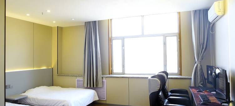 驿莱电竞酒店(乌海火车站店)图片