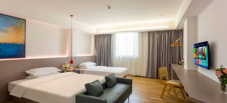 转角城市酒店(奥飞广场中骏世界城店)图片