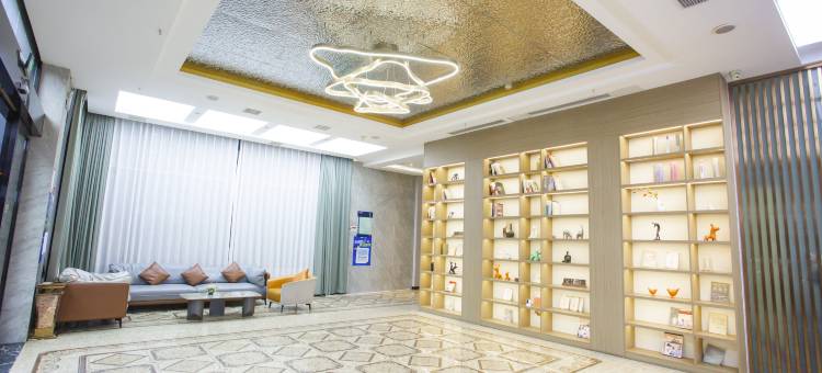 南昌5°滨湖酒店(京家山地铁站店)图片