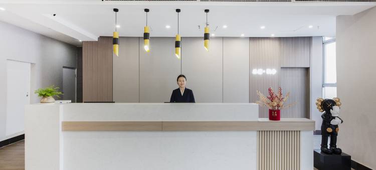 林荫枫舍酒店(栾城商博瑞商场店)图片