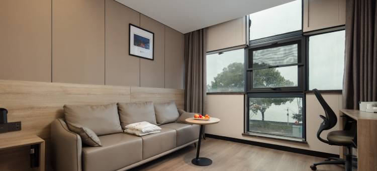 苏州金鸡湖李公堤亚朵酒店图片