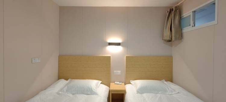 布丁酒店(上海莘庄地铁站店)图片