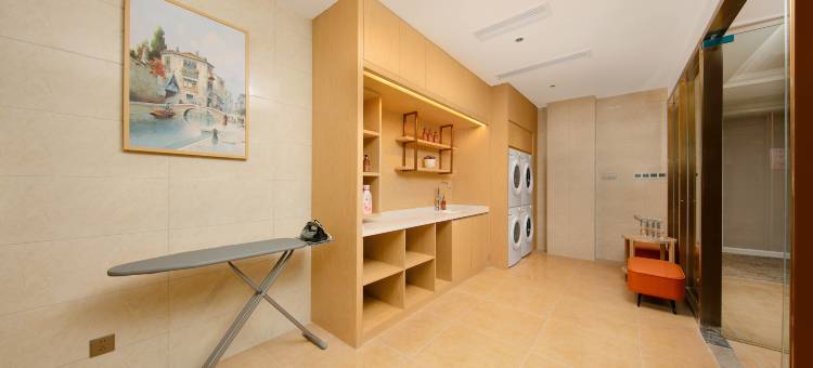 维也纳酒店(自贡富顺沿滩高铁站店)图片