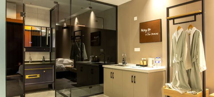 美凝轻奢全智能酒店(钜城国际店)图片