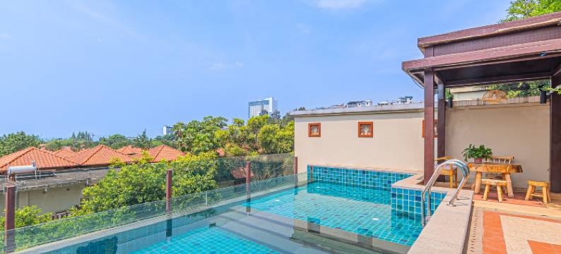 抚仙湖南燕度假酒店(月亮湾湿地公园店)图片