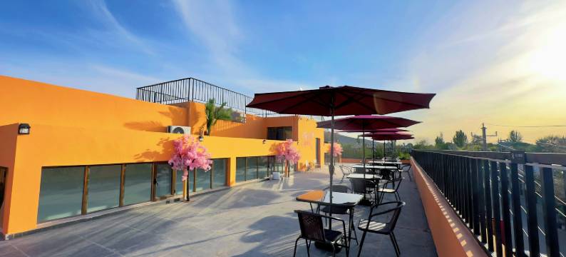 敦煌悦沙居观景客栈(鸣沙山月牙泉景区店)图片