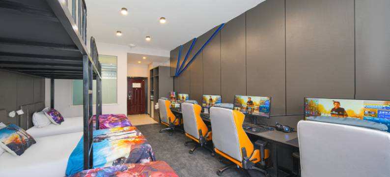 网鱼电竞酒店(青岛城阳万象汇店)图片