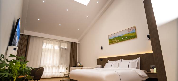 和律•溪谷Homestay民宿(香格里拉独克宗古城大佛寺转经筒店)图片