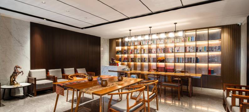 凯里雅居大酒店(大十字国贸购物中心店)图片