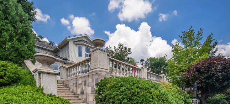 青岛海尔山庄(崂山风景区仰口浴场店)图片